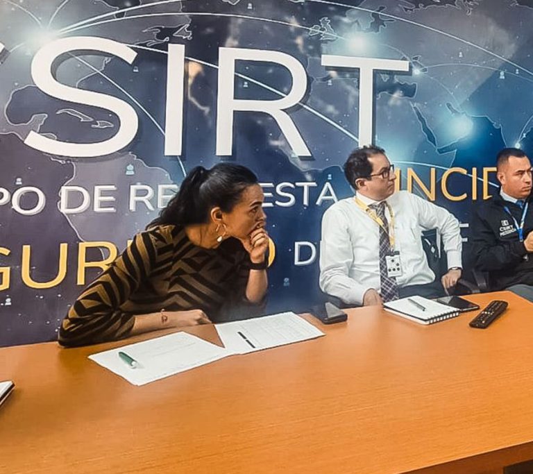 Colombia atiende ATAQUE cibernético que afecta a varias entidades
