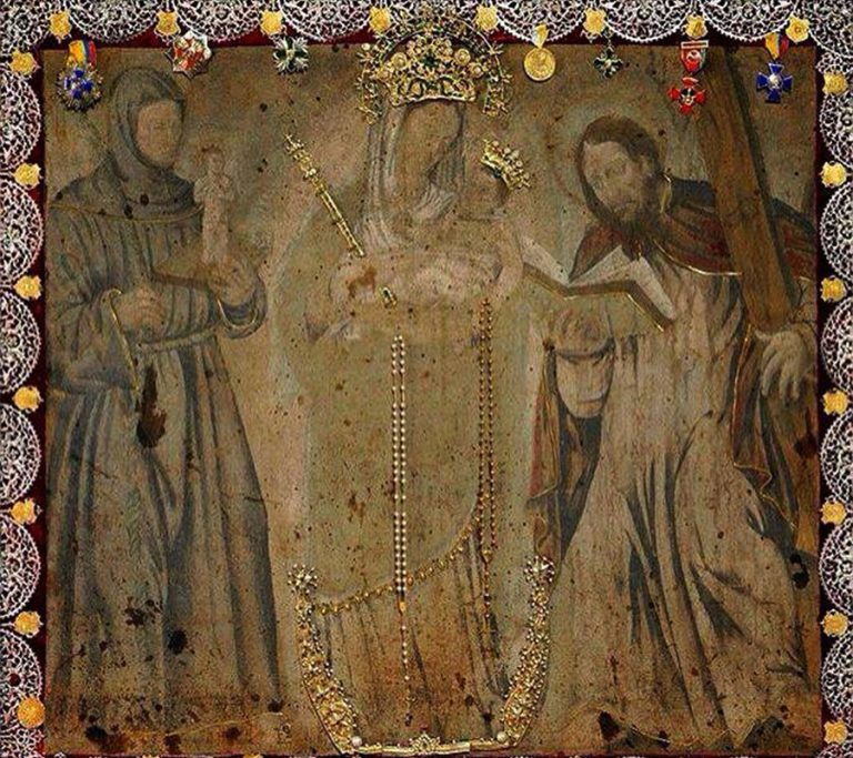 Con mucha FE Zipaquirá recibió a la Virgen del Rosario
