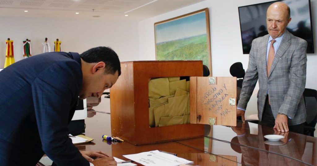 Con 67 candidatos comenzó la carrera por la dirección general de la CAR Cundinamarca