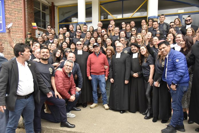 Presidente propone que La Salle se convierta en colegio-universidad