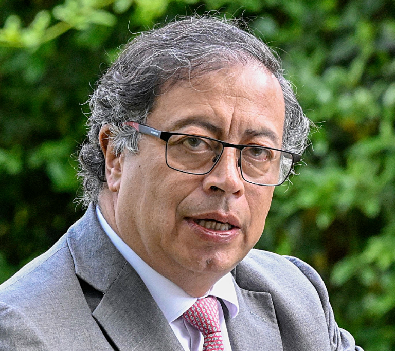 57% de los colombianos apoya consulta popular de Petro