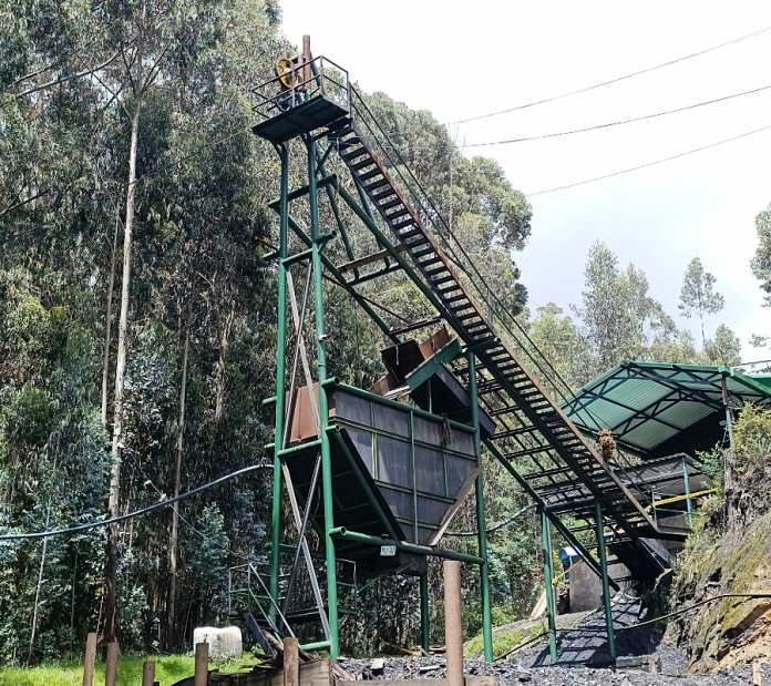 CAR suspende actividades en 4 minas de carbón en Lenguazaque