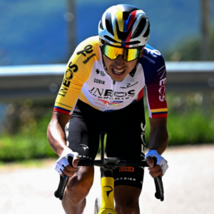 Egan Bernal brilla en Lieja, Pogachar gana otra vez