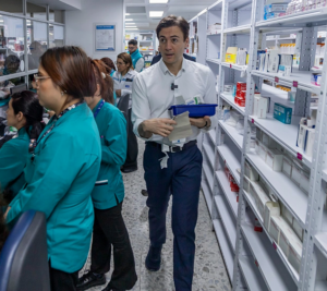 El que no entregue medicamentos será sancionado con severidad