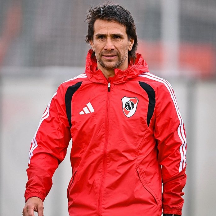 River tiene nuevo DT tras la eliminación ante Santa Fe