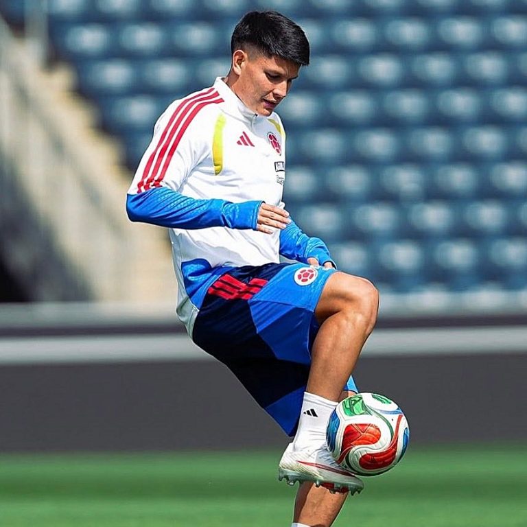Colombia presentó su nuevo fútbol con victoria sobre Perú